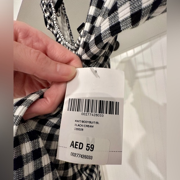 Forever 21 Bodysuit Bundle - 2 Black and White Bodysuits Size M, NWT and NWOT - Picture 5 of 10